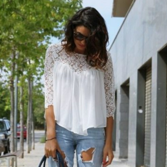 Zara Tops - ZARA LACE FLOWY TRAPEZE TOP EUC